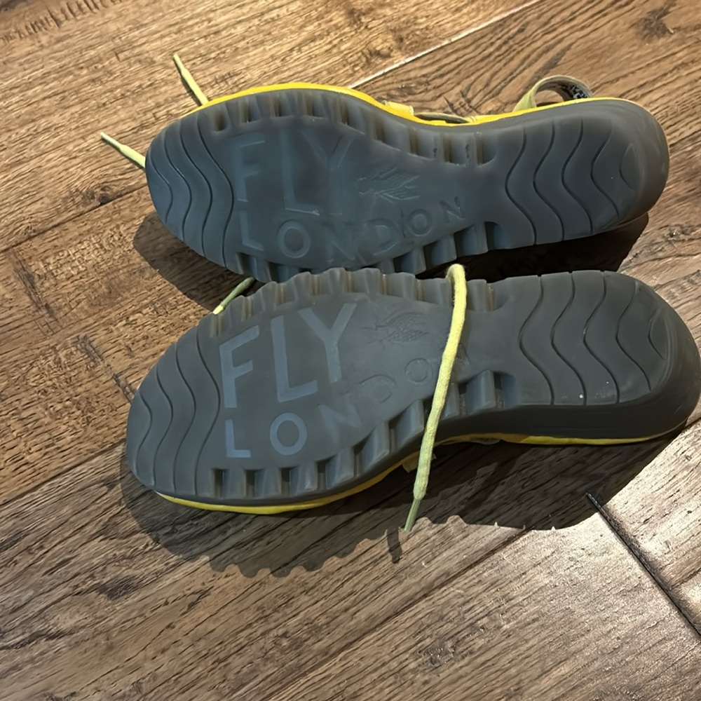 Fly London size 7 sandals. Worn a few times. - Picture 2 of 7